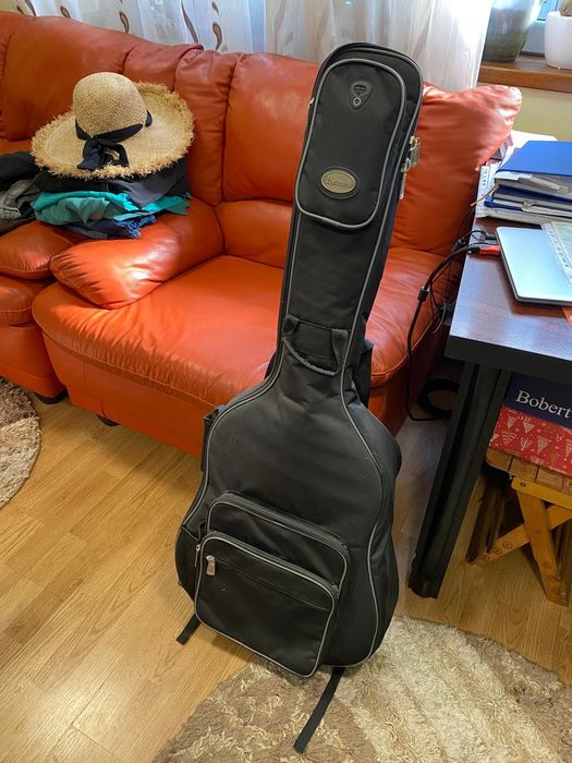 Chitară acustică Takamine G220 + husă Ibanez