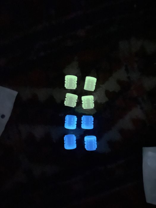 Кечаси ёнадигон непилар