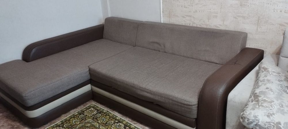 Продам диван,угловой