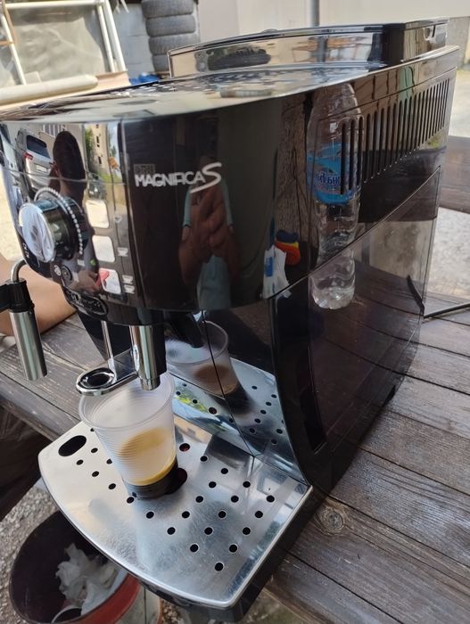 Кафе робот Delonghi Magnifika S