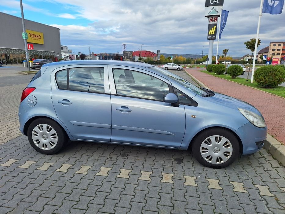 Vând Opel Corsa D 1.2 benzina 80 cp