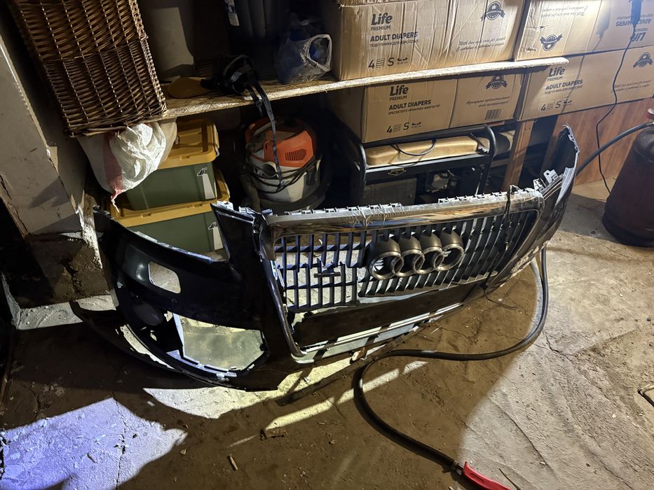 Бампер с датчиками парктроники туманки Q5