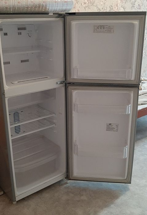 Холодильник Samsung