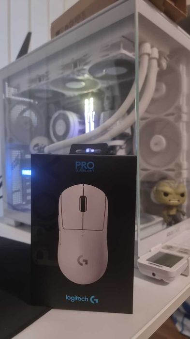 Logitech G PRO X SUPERLIGHT White (BRAND NEW Unopened)
