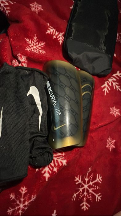 Apărători fotbal Nike Mercurial Lite