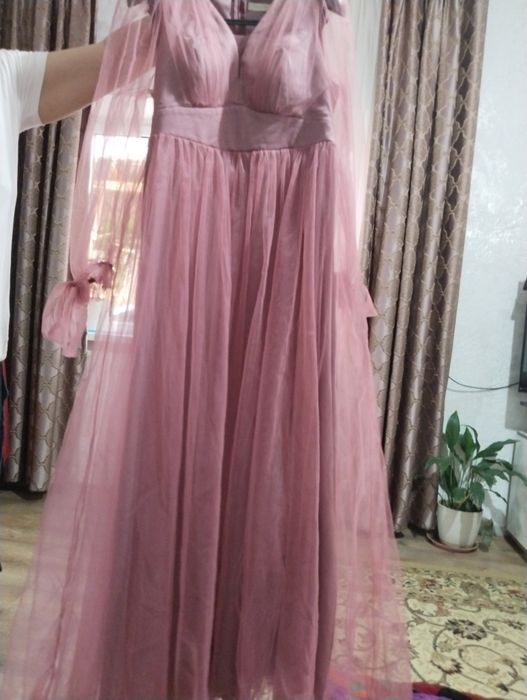 Платье женское,шикарное