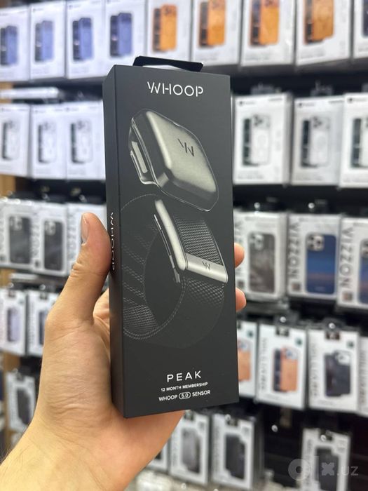 продается фитнес браслет Whoop 5.0 Peak с годовой подпиской