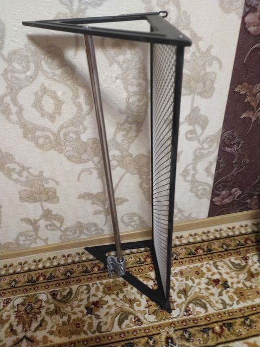 Продам вешалку настенную