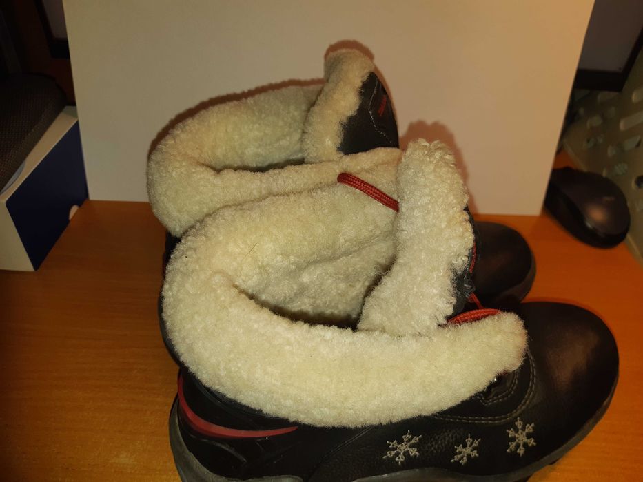 Ботинки черные 37-38 размер