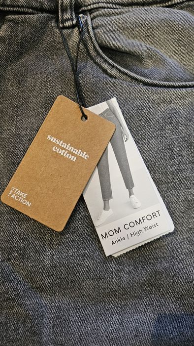 Нови дамски дънки Mango