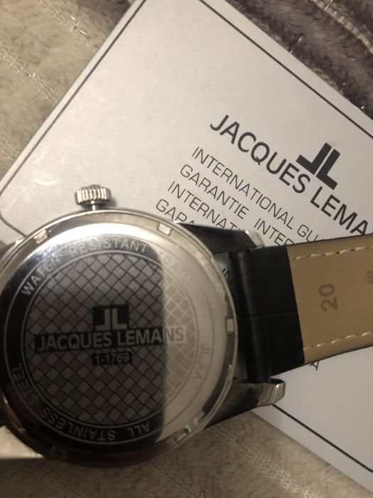 Часы мужские наручные Jacques Lemans