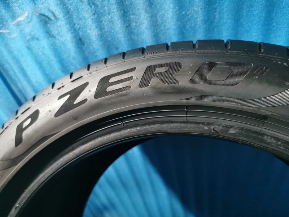 275/40 R19 - pirelli runflat 2 bucati
