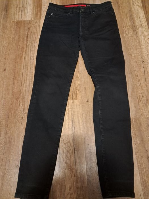 Vand urgenttttt !!blugi femei Hugo boss !