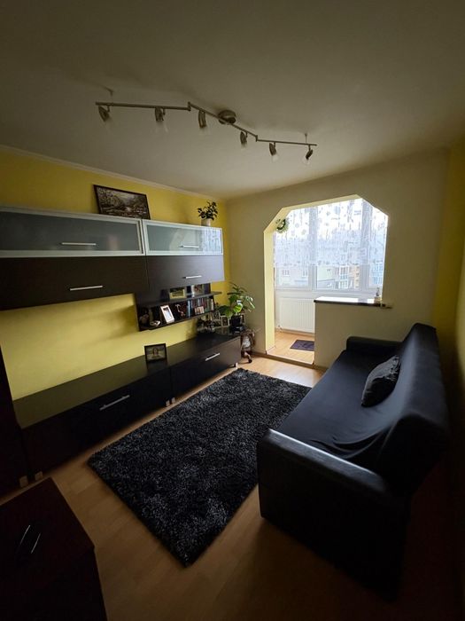 Apartament  două camere decomandat