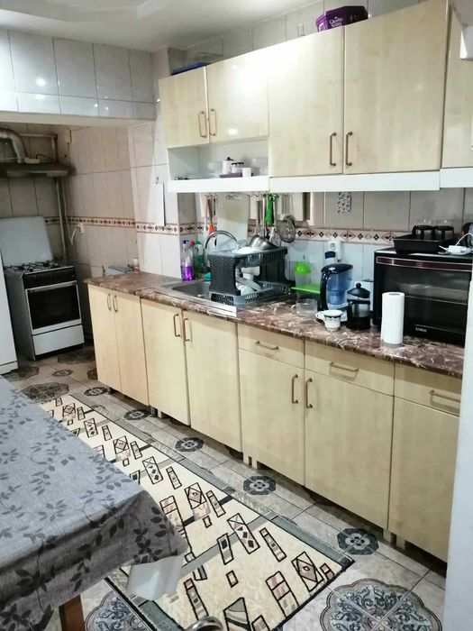 Apartament 4 camere Comanesti