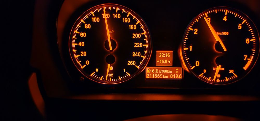 BMW 320i benzina