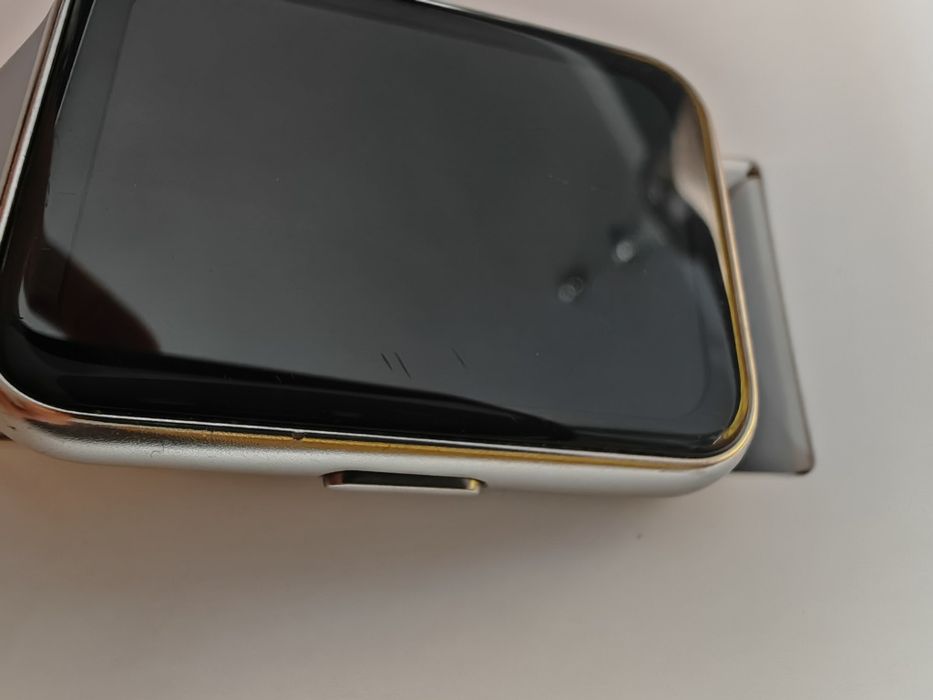 Часовник Huawei Watch fit 2