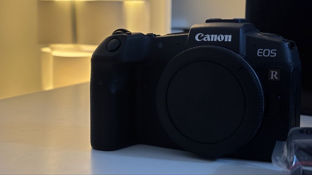 Canon RP ca nou, impecabil, 15k cadre