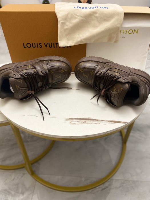 Louis Vuitton maxi sneakers 43