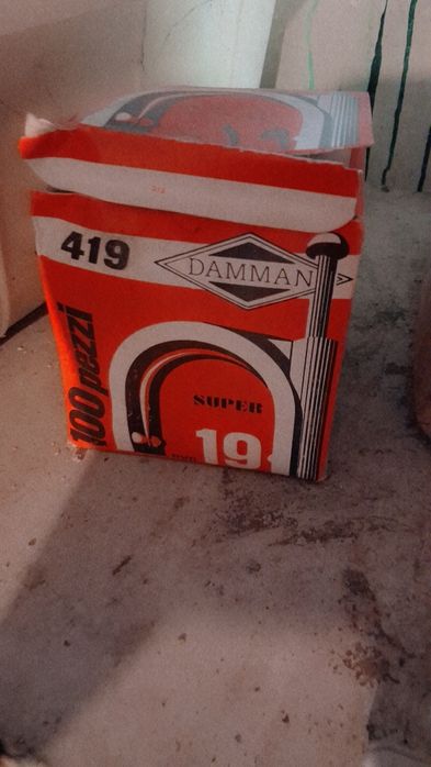 Скоби за кабели/в кутии по 100 бр./ф 0,9-1,9