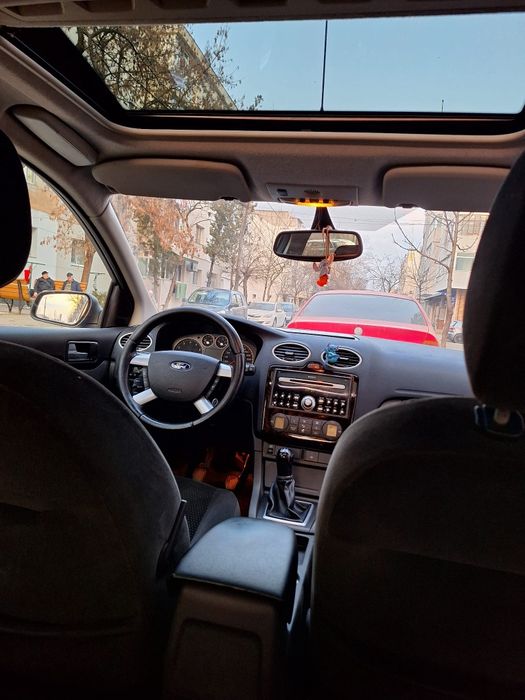 Vând Ford Focus 2, Pachet Ghia