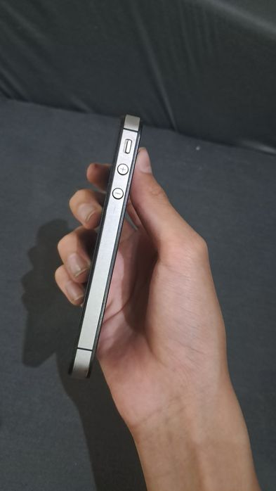 Apple iPhone 4S в хорошем состоянии
