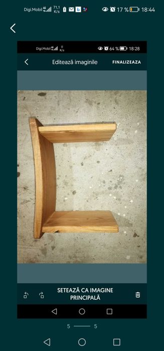 Vand scaunel din lemn masiv