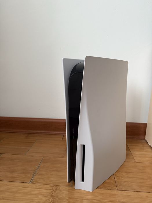 Продам Playstation 5
