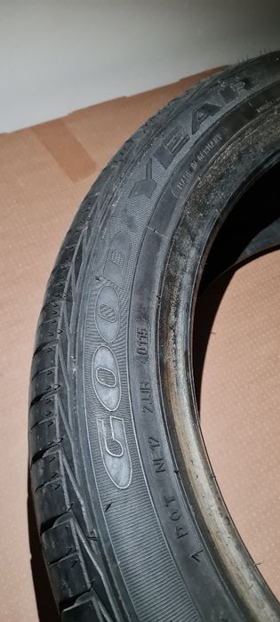 255 45 R20 101W Goodyear