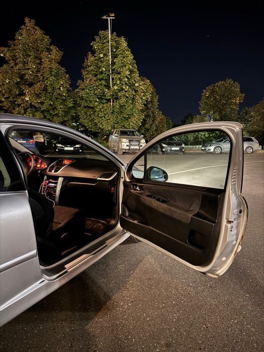 PEUGEOT 207 2008 — imagine 4