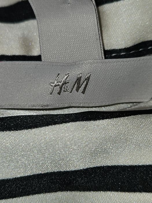 Vand camasa lucioasa cu dungi M H&M