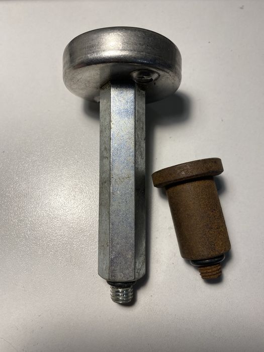 Автомобильный газовый переходник