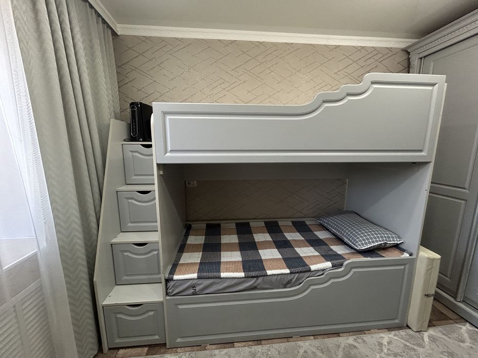 Продам 2х ярусную кровать