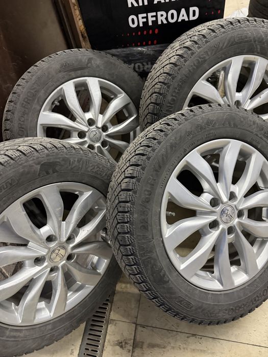 Продам комплект дисков с резиной