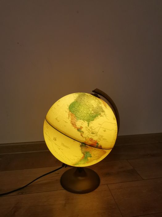 Glob pământesc de birou