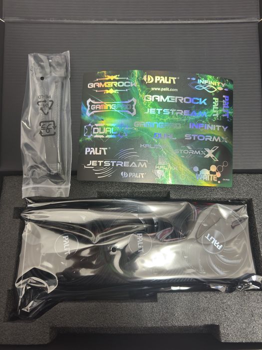Новая видеокарта Palit RTX 5070 12gb