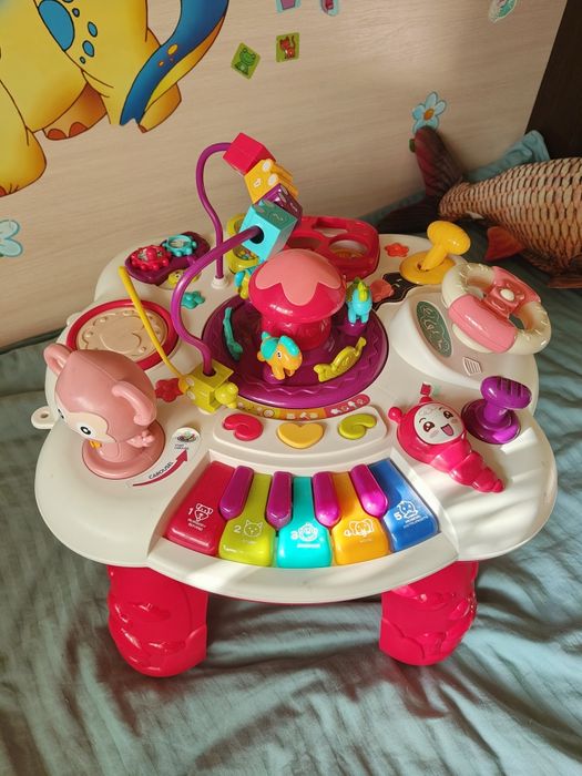 Игровой стол для малыша