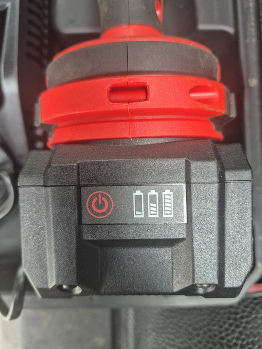 Masina de insurubat cu impact