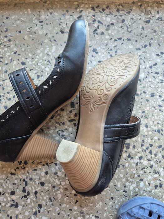 Боти и обувки 41 и 42