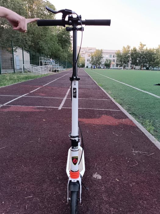 Продам самокат от 7 лет