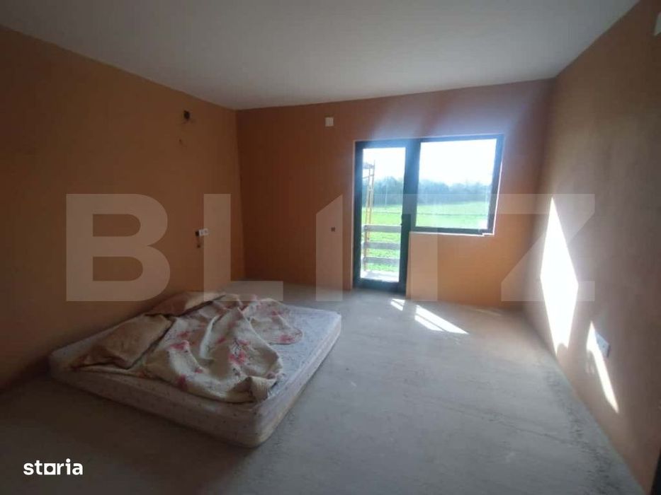 Sala evenimente, 1400 mp utili, 11600 mp teren, zona Uriu