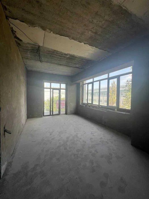 Продается 3х комнатная квартира в  "ЖК Салом" в Максим Горьком