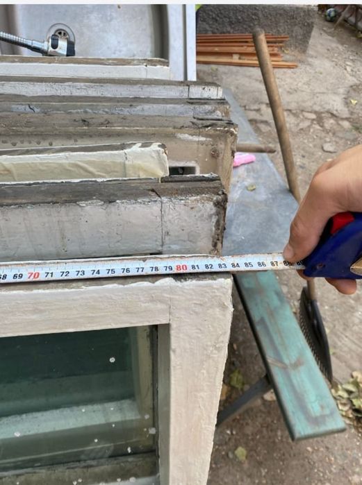 Окно с стеклом без рамки