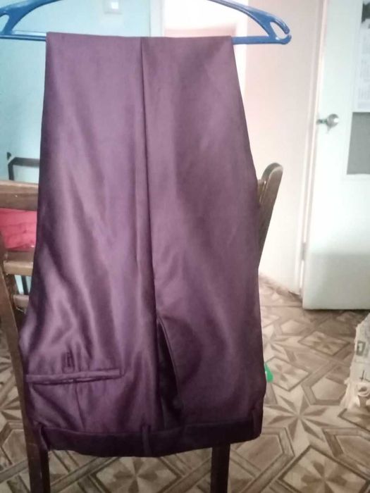 Продается костюм мужской пиджак брюки