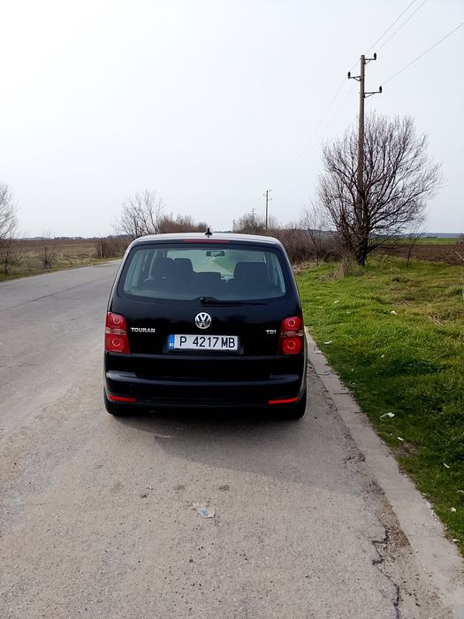 Продавам wwТуаран 1.9  105 кс 2008  г