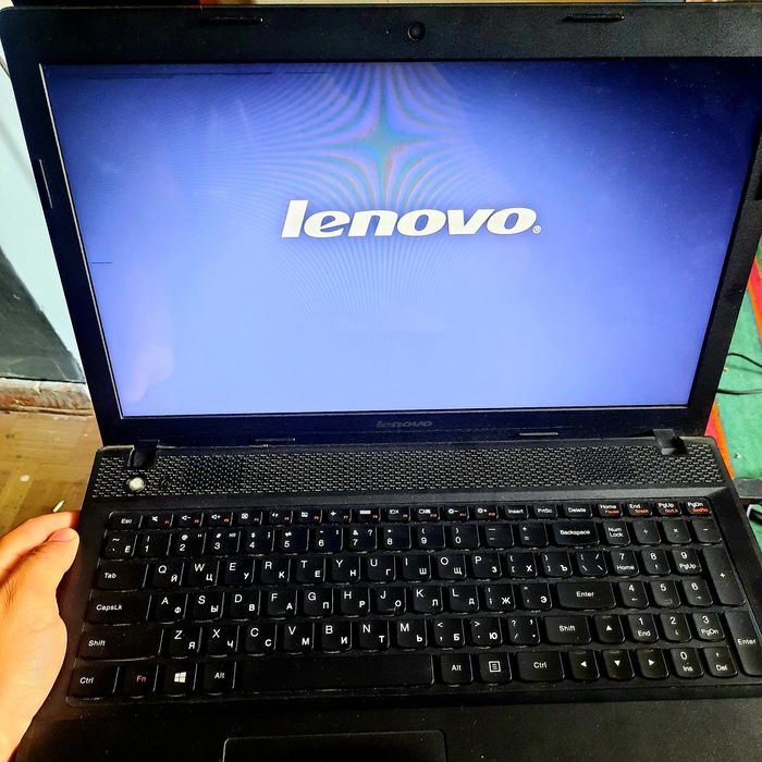 Telefon, noutbok va monitor ( batafsil ma'lumot yozilgan)