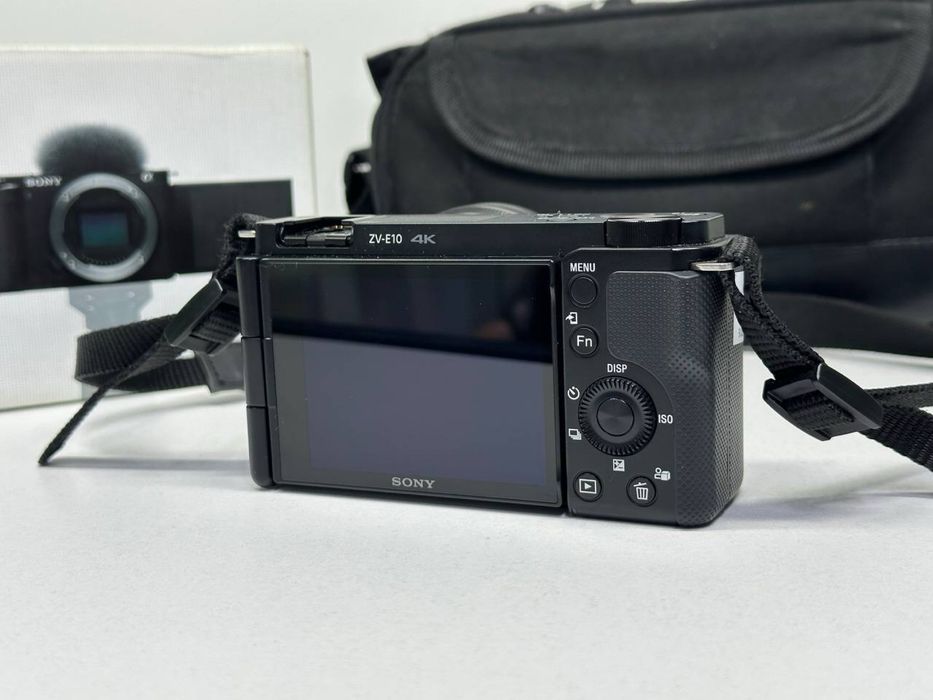 Sony ZV-E10 камера