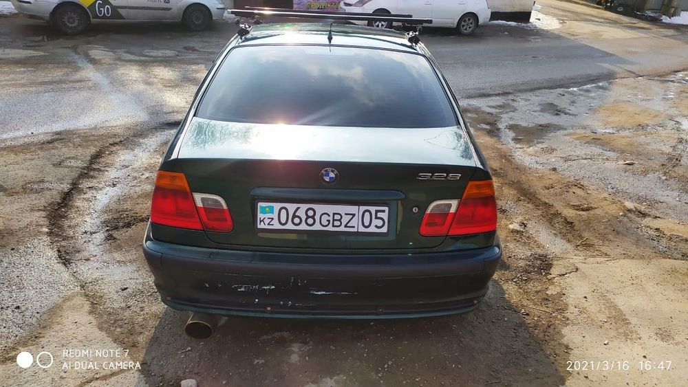 Срочно продам BMW 320I