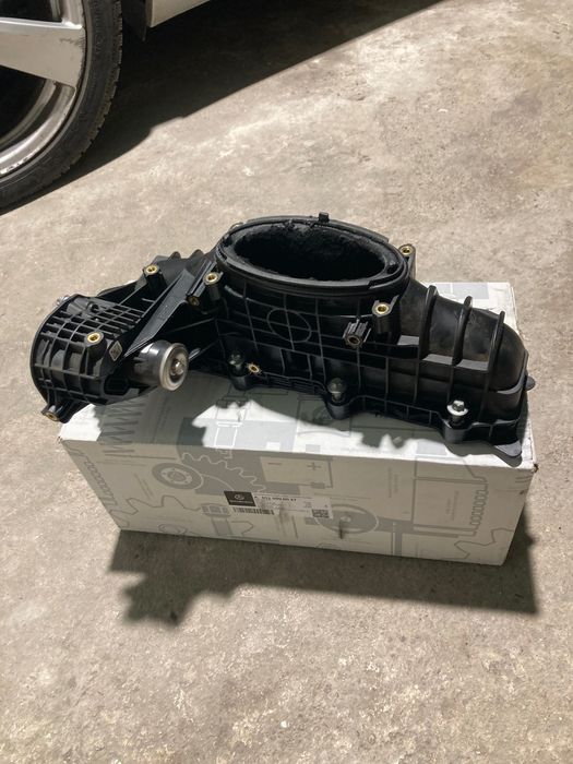 Всмукателен Колектор mercedes OM651