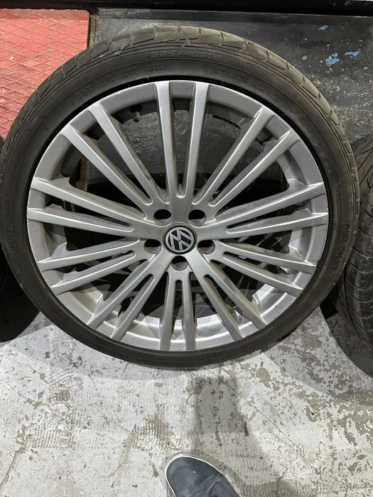 Vand sau schimb Jante 18 5x100 cu cauciucuri